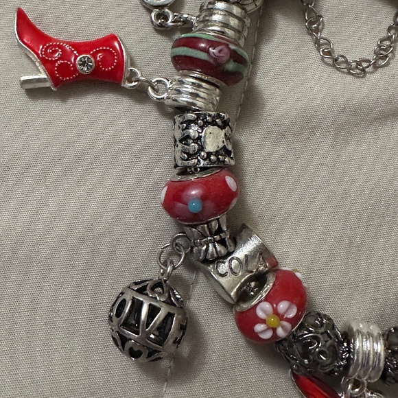 Homemade – NWOT – 925 SS plated charm bracelet, red lamp work beads, red theme - Picture 2 of 10